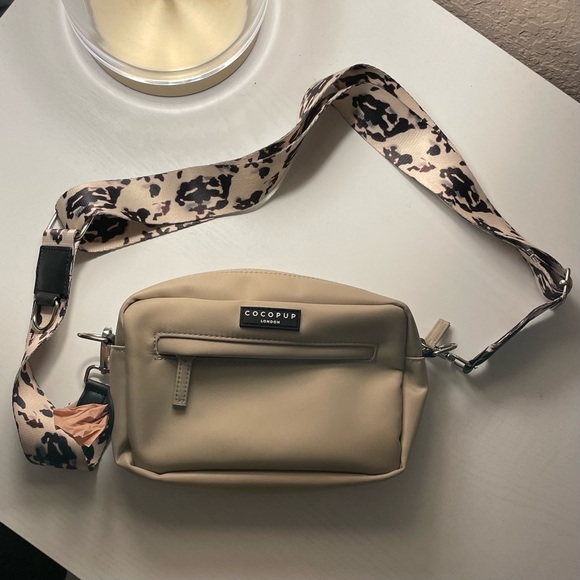 Dog Walking Bag - Picture 2 of 8